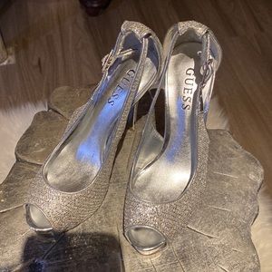 Womens Silver Peep Toe size 5 guess High heels Formal Bridal Black Tie